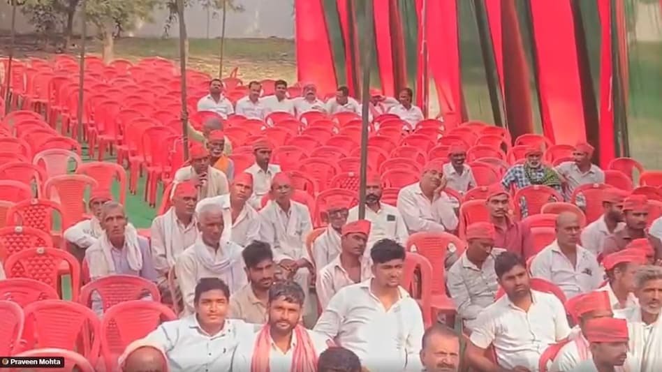 कन्नौज में PDA सम्मेलन में खाली रहीं कुर्सियां, अखिलेश यादव ने संगठन इकाई भंग की